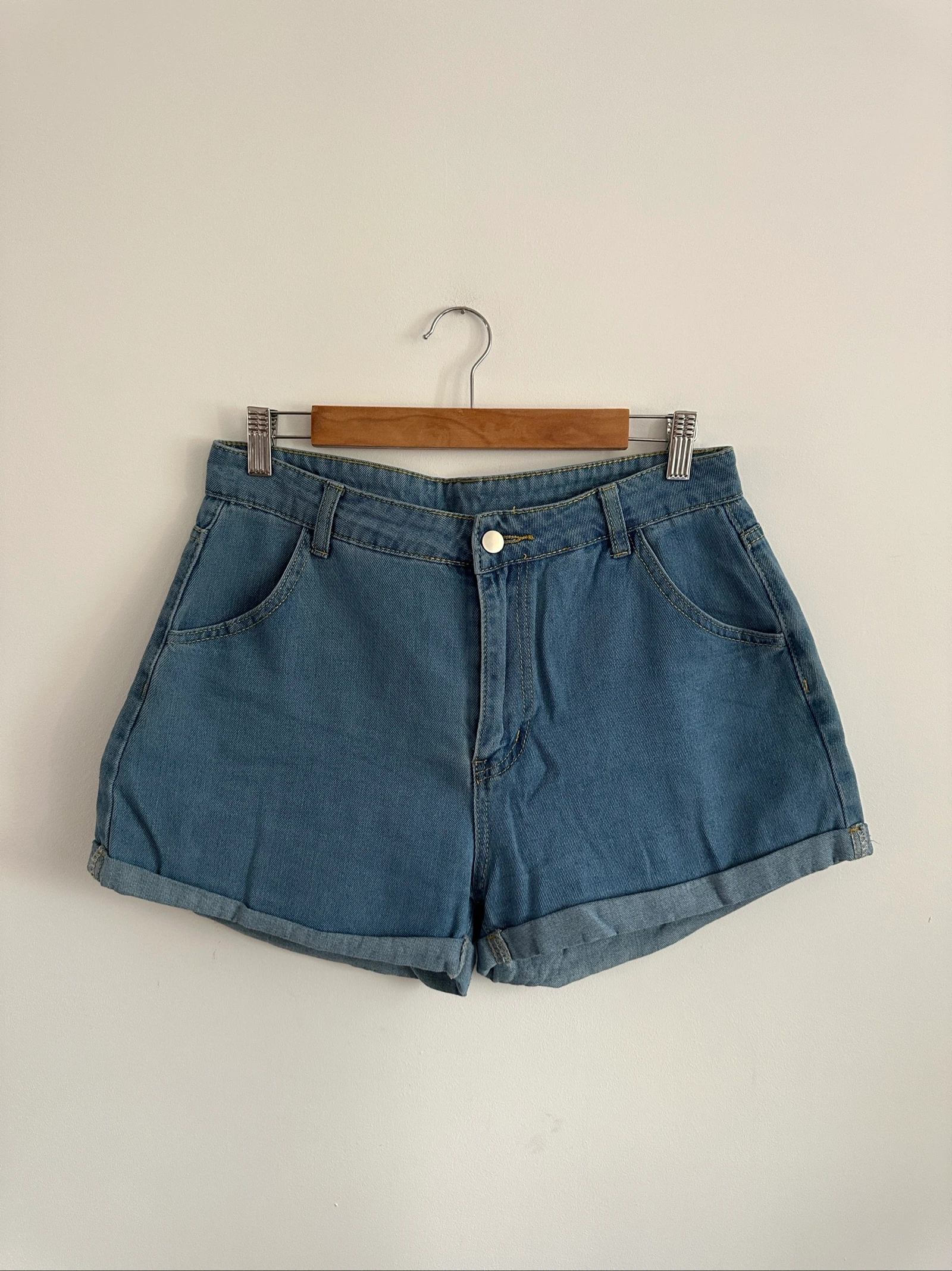  Short vaquero de tiro alto estilo Mom Shorts / Size M